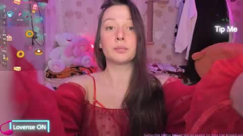 Lilly  online show from 10/12/25, 07:13