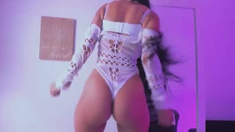 Sweety Lilly Love  online show from 11/07/25, 03:34