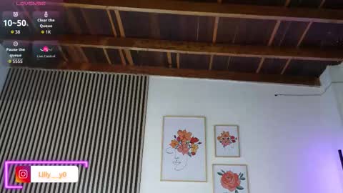 Sofia online show from 12/14/25, 12:43