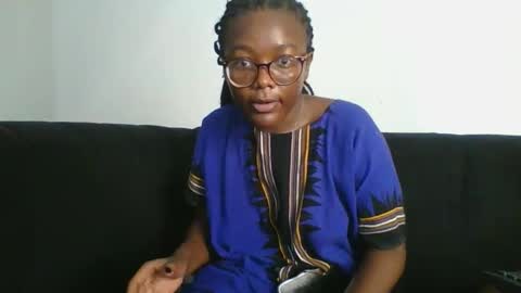 Snapshot of lilly_innocent_ chatting on 04/05/26, 03:36 lilly online show from 04/05/26, 03:36