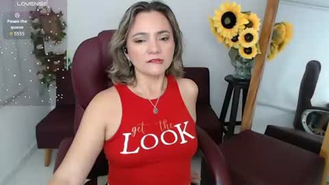 Snapshot of lilly_milf chatting on 07/28/26, 02:35 Lilly online show from 07/28/26, 02:35