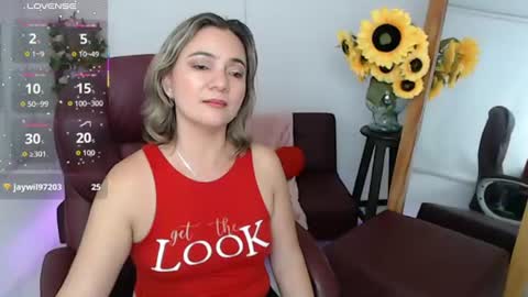 Snapshot of lilly_milf chatting on 07/28/26, 08:52 Lilly online show from 07/28/26, 08:52