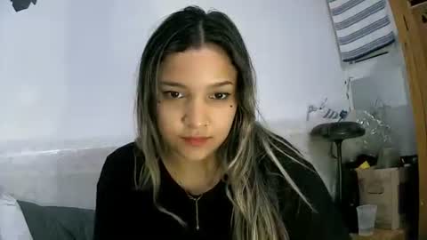 Sey - Lilly  online show from 03/29/26, 09:37