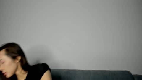 Snapshot of lilly_sweeet chatting on 02/21/26, 04:02 lilly online show from 02/21/26, 04:02