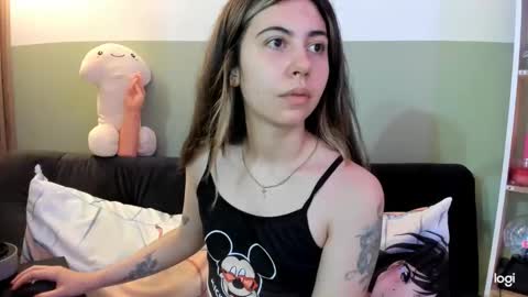 lilly_sweet02 online show from 02/09/26, 10:58