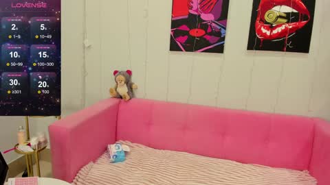 Lily online show from 01/18/25, 04:26