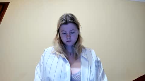 Snapshot of lillydepp chatting on 12/02/25, 02:23 Lilly Depp online show from 12/02/25, 02:23