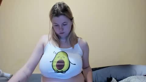 Snapshot of lillydepp chatting on 12/13/25, 07:53 Lilly Depp online show from 12/13/25, 07:53