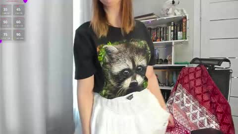 Snapshot of lillyfan_x chatting on 02/24/25, 04:16 LillyFan X online show from 02/24/25, 04:16