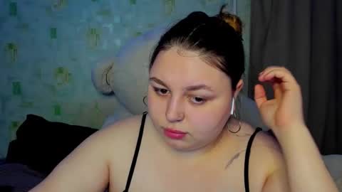 Snapshot of lillyhaigh chatting on 05/03/26, 11:00 lillyhaigh online show from 05/03/26, 11:00