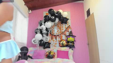 lillyy16 online show from 10/21/25, 11:00