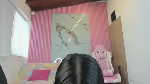 lillyy16 online show from 04/24/26, 11:12