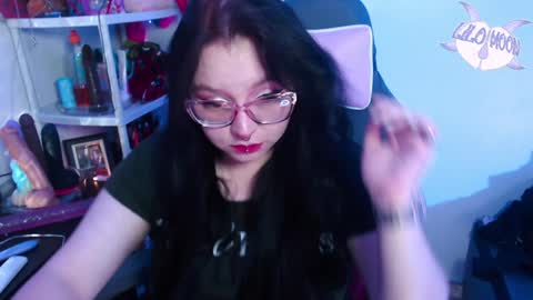 Lilo  online show from 01/28/25, 03:15