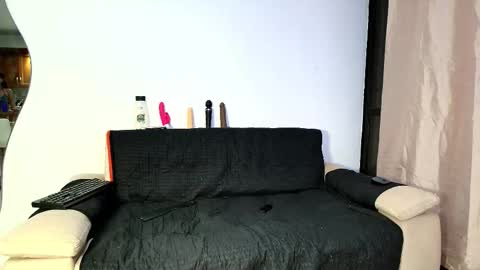 Snapshot of lilookailani chatting on 12/18/25, 12:06 vanessa online show from 12/18/25, 12:06