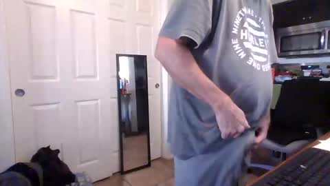 lilpackage69 online show from 12/21/25, 09:22