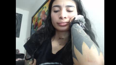 Snapshot of lilpalacio chatting on 02/25/25, 10:26 lil palacio online show from 02/25/25, 10:26