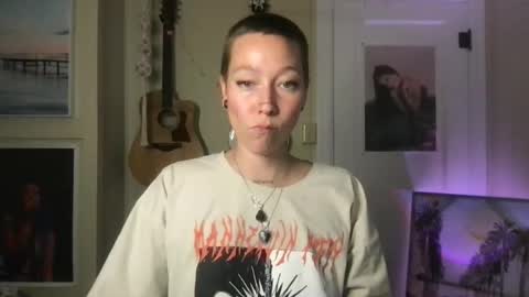 Lilpeachykeenn online show from 12/29/24, 04:05