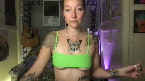 Lilpeachykeenn online show from 01/08/25, 03:08