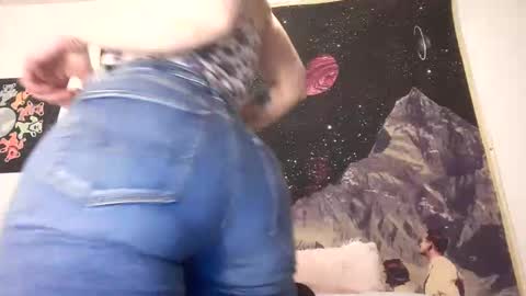 Luna online show from 03/08/26, 12:41