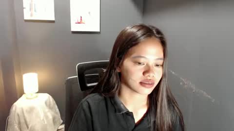 Snapshot of lilsweet_marie chatting on 02/25/25, 11:33 Lilsweet marie online show from 02/25/25, 11:33