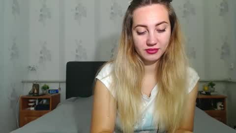 lilu_cute25 online show from 11/03/25, 08:04