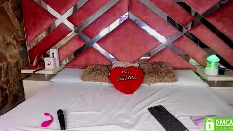 Lily online show from 03/02/26, 08:04