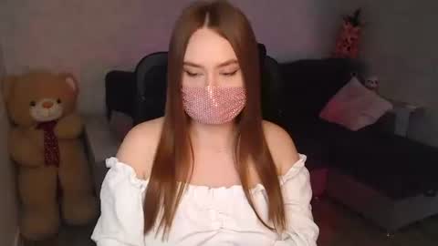 lily_baker_ online show from 05/25/26, 08:31