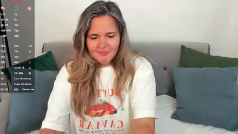 Lily online show from 07/02/26, 03:23