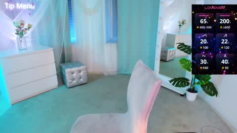 lily_dallass online show from 12/05/24, 11:07