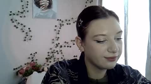 lily_ember online show from 10/16/25, 10:05