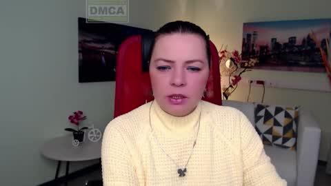 Lily online show from 11/30/25, 09:13