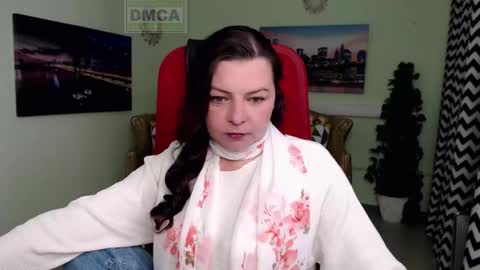 Lily online show from 04/19/26, 06:02