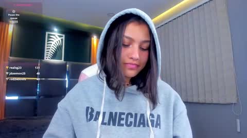 Lily online show from 02/20/25, 10:16