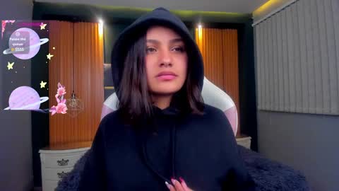 Lily online show from 03/07/25, 07:19