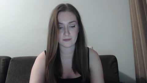 lily_love_x online show from 12/07/24, 11:23