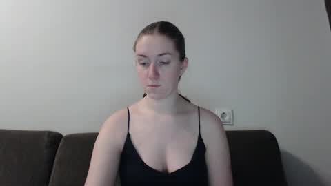 lily_love_x online show from 01/05/25, 12:09