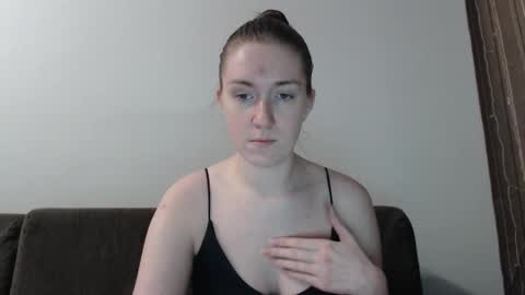 lily_love_x online show from 01/12/25, 03:07