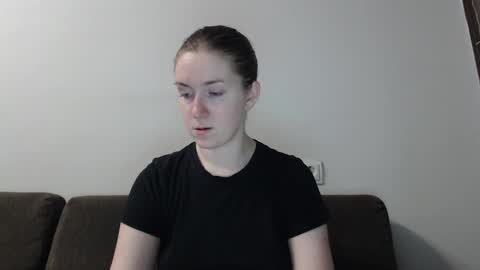 lily_love_x online show from 02/02/25, 11:21