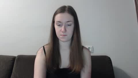 lily_love_x online show from 02/13/25, 03:29
