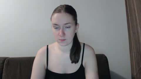 lily_love_x online show from 02/16/25, 12:08