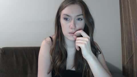 lily_love_x online show from 02/17/25, 01:15