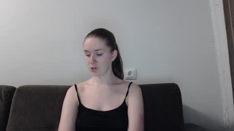 lily_love_x online show from 10/01/25, 10:16