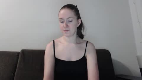 lily_love_x online show from 11/07/25, 11:38