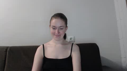 lily_love_x online show from 11/15/25, 11:32