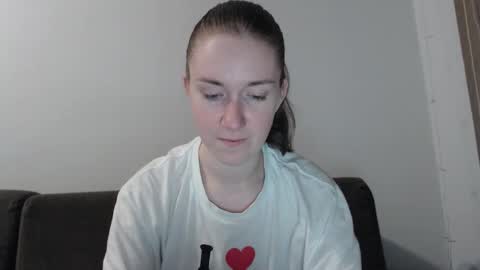 lily_love_x online show from 11/25/25, 04:34