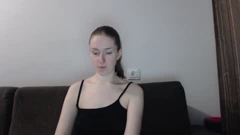 lily_love_x online show from 02/05/26, 01:43