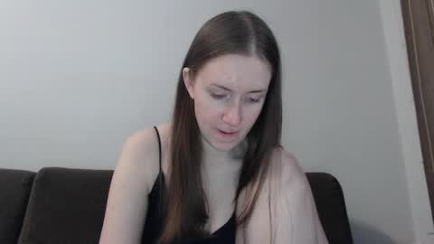 lily_love_x online show from 05/21/26, 06:31