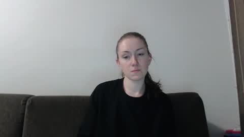 lily_love_x online show from 06/03/26, 11:32