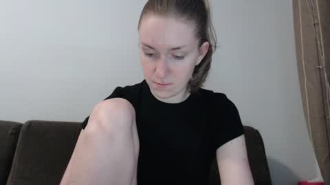 lily_love_x online show from 07/23/26, 05:27