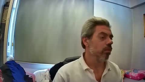 Snapshot of lily_lovelyman_ chatting on 10/15/25, 09:20 lily lovelyman online show from 10/15/25, 09:20